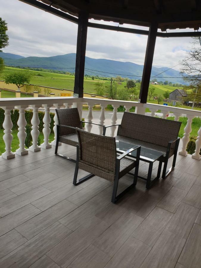 Apartman Majetic Otočac Esterno foto